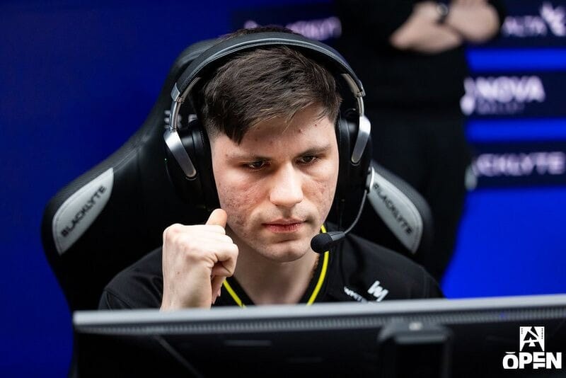 Valerii "b1t" Vakhovskyi